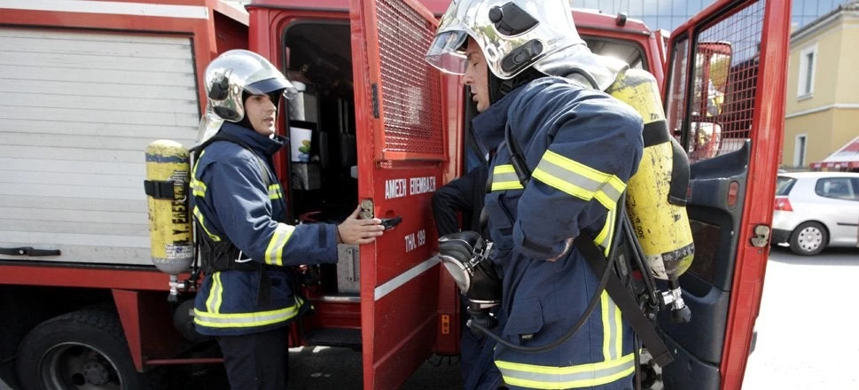 Πάτρα: Τραυματισμός πυροσβέστη κατά την διάρκεια του καθήκοντος